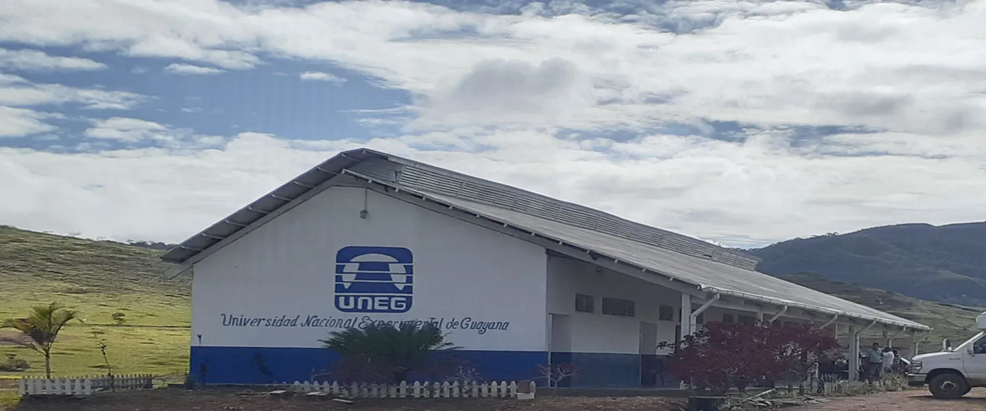 <p>Kamaiwá</p><p>Santa Elena de Uairén</p>